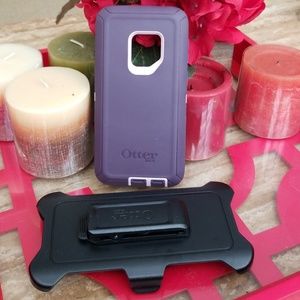 Purple Samsung S9 OtterBox Defender Case